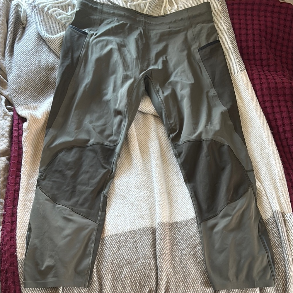 Men's lululemon surge tight 22” (L)